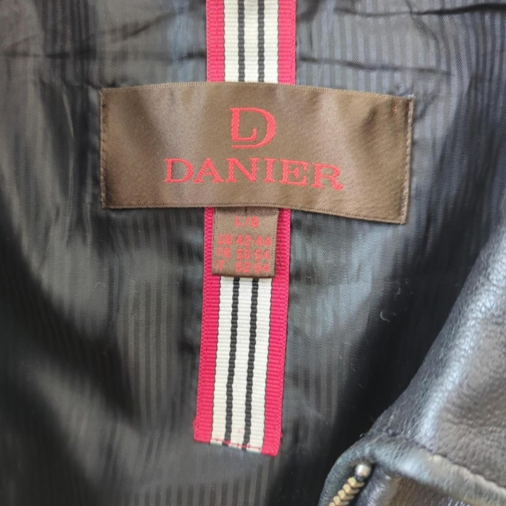 Men’s Large Black Danier leather bomber jacket with zipper closure and pockets - Picture 5 of 7